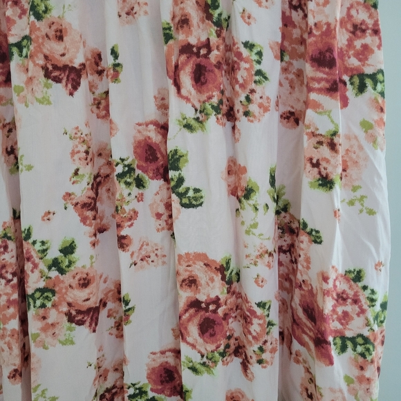 Forever21 floral maxi skirt - Picture 3 of 5